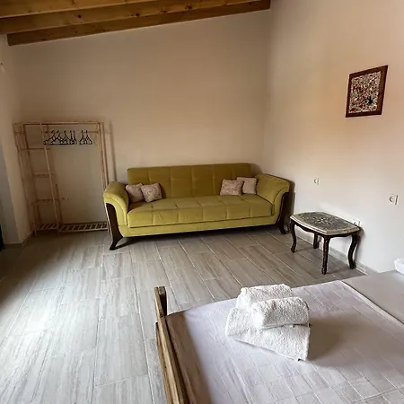 Vasvija Hotel *