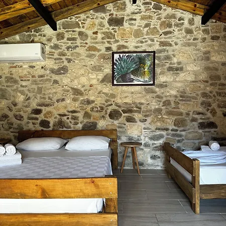 Hotel Vasvija